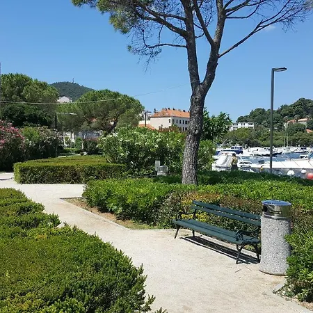 Διαμέρισμα Ivona *